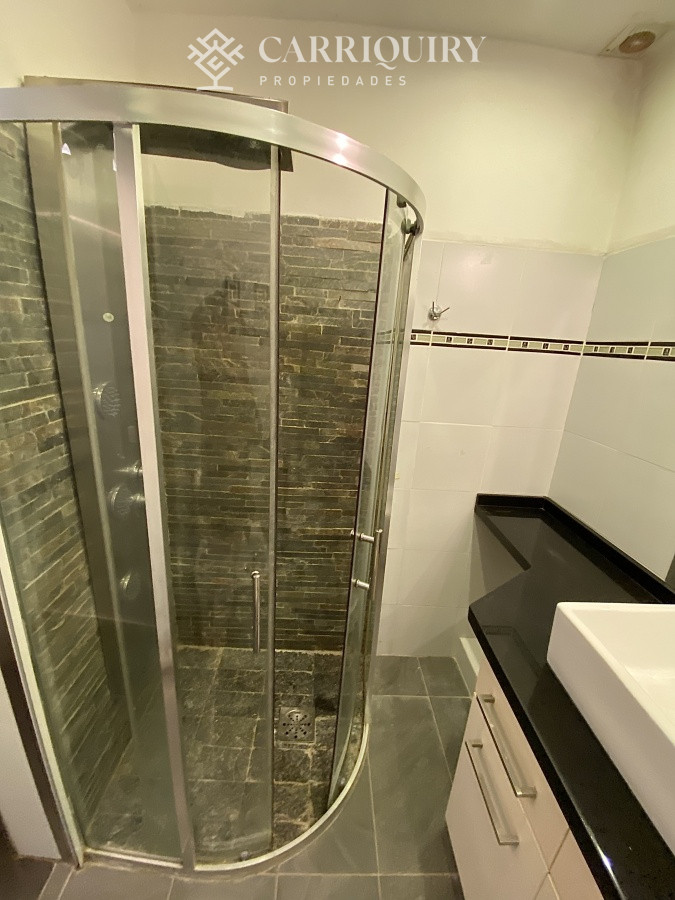Apartamento ID.9928/Moderno-Apartamento-de-Tres-Dormitorios-en-Primera-Linea,-Playa-Brava - Puerto del Buceo, 3 cuartos, 2 suites, servicio, jardin, vista veleros.