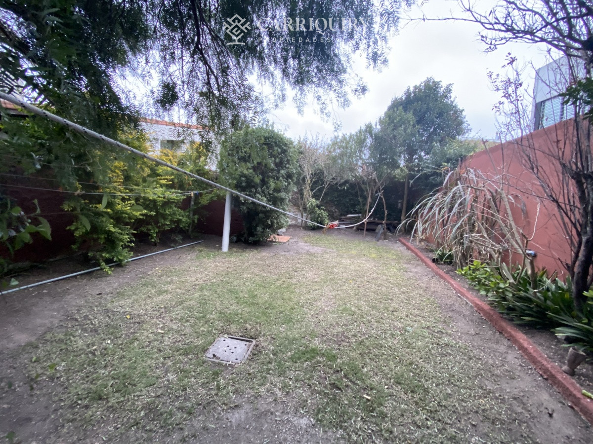 Apartamento ID.9928/Moderno-Apartamento-de-Tres-Dormitorios-en-Primera-Linea,-Playa-Brava - Puerto del Buceo, 3 cuartos, 2 suites, servicio, jardin, vista veleros.