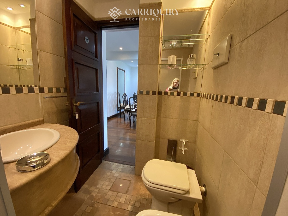Apartamento ID.9928/Moderno-Apartamento-de-Tres-Dormitorios-en-Primera-Linea,-Playa-Brava - Puerto del Buceo, 3 cuartos, 2 suites, servicio, jardin, vista veleros.