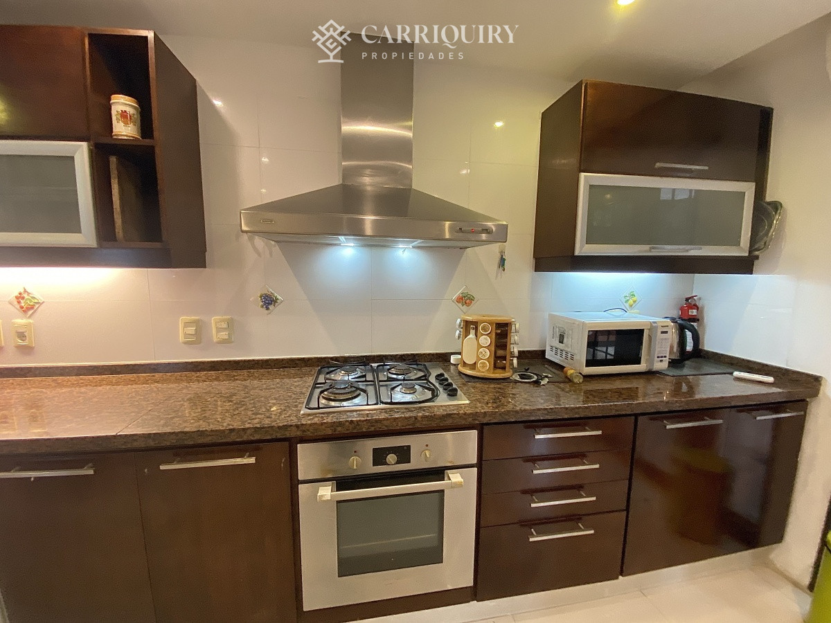 Apartamento ID.9928/Moderno-Apartamento-de-Tres-Dormitorios-en-Primera-Linea,-Playa-Brava - Puerto del Buceo, 3 cuartos, 2 suites, servicio, jardin, vista veleros.