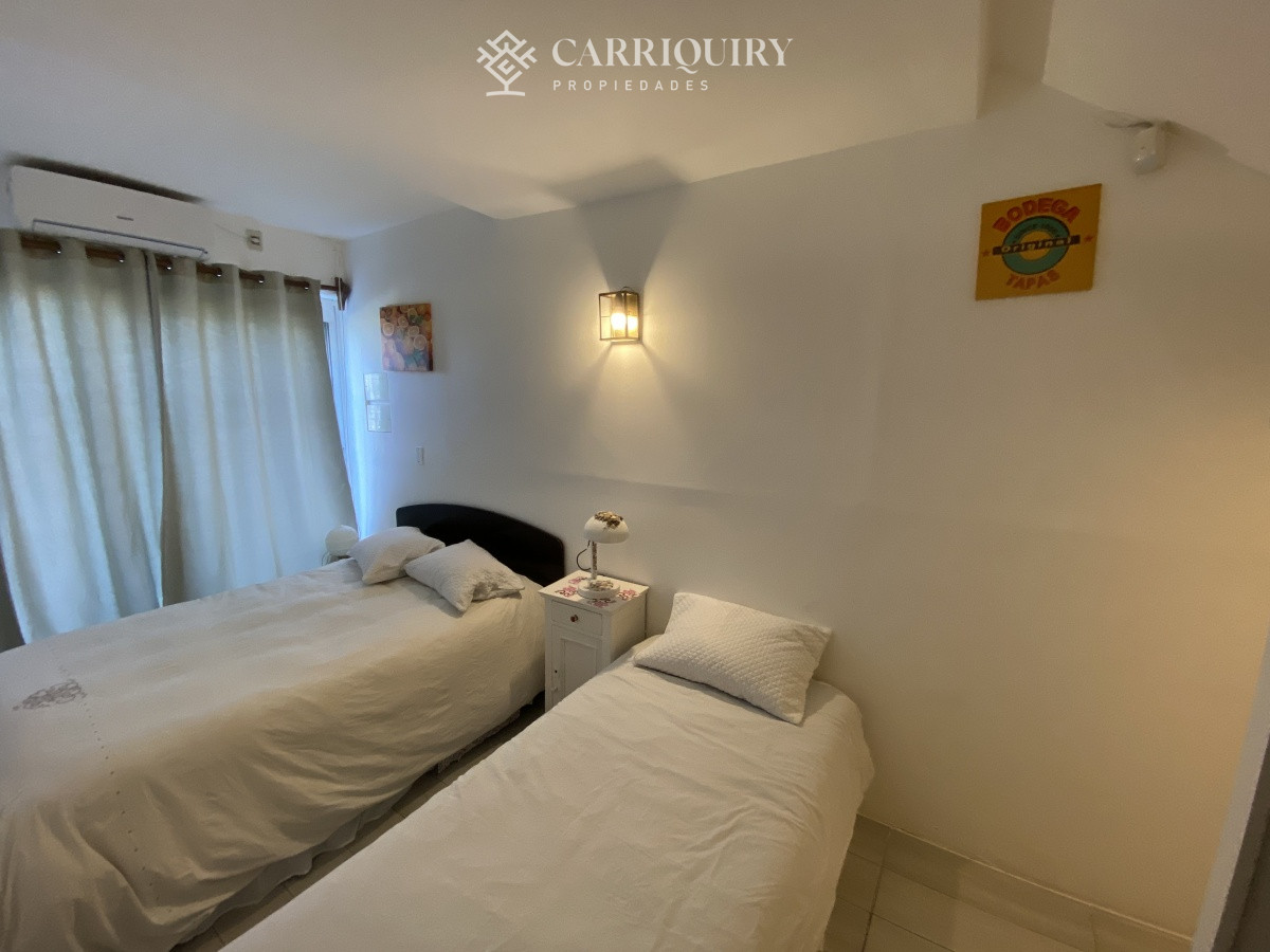 Apartamento ID.9928/Moderno-Apartamento-de-Tres-Dormitorios-en-Primera-Linea,-Playa-Brava - Puerto del Buceo, 3 cuartos, 2 suites, servicio, jardin, vista veleros.