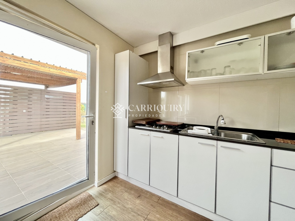 Casa ID.7230 - Casa en alquiler con pileta a pasos de la playa, El Chorro, Manantiales, Uruguay