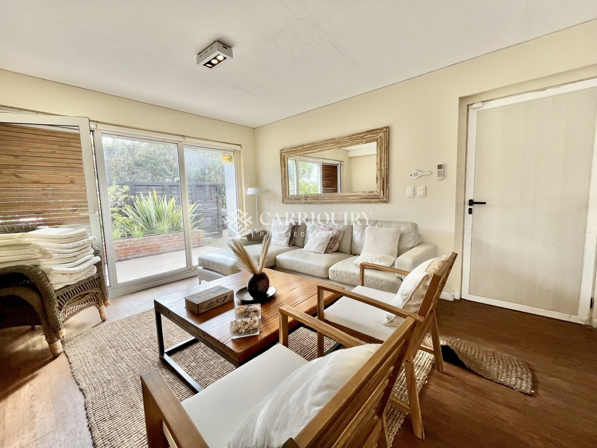 Casa ID.7230 - Casa en alquiler con pileta a pasos de la playa, El Chorro, Manantiales, Uruguay