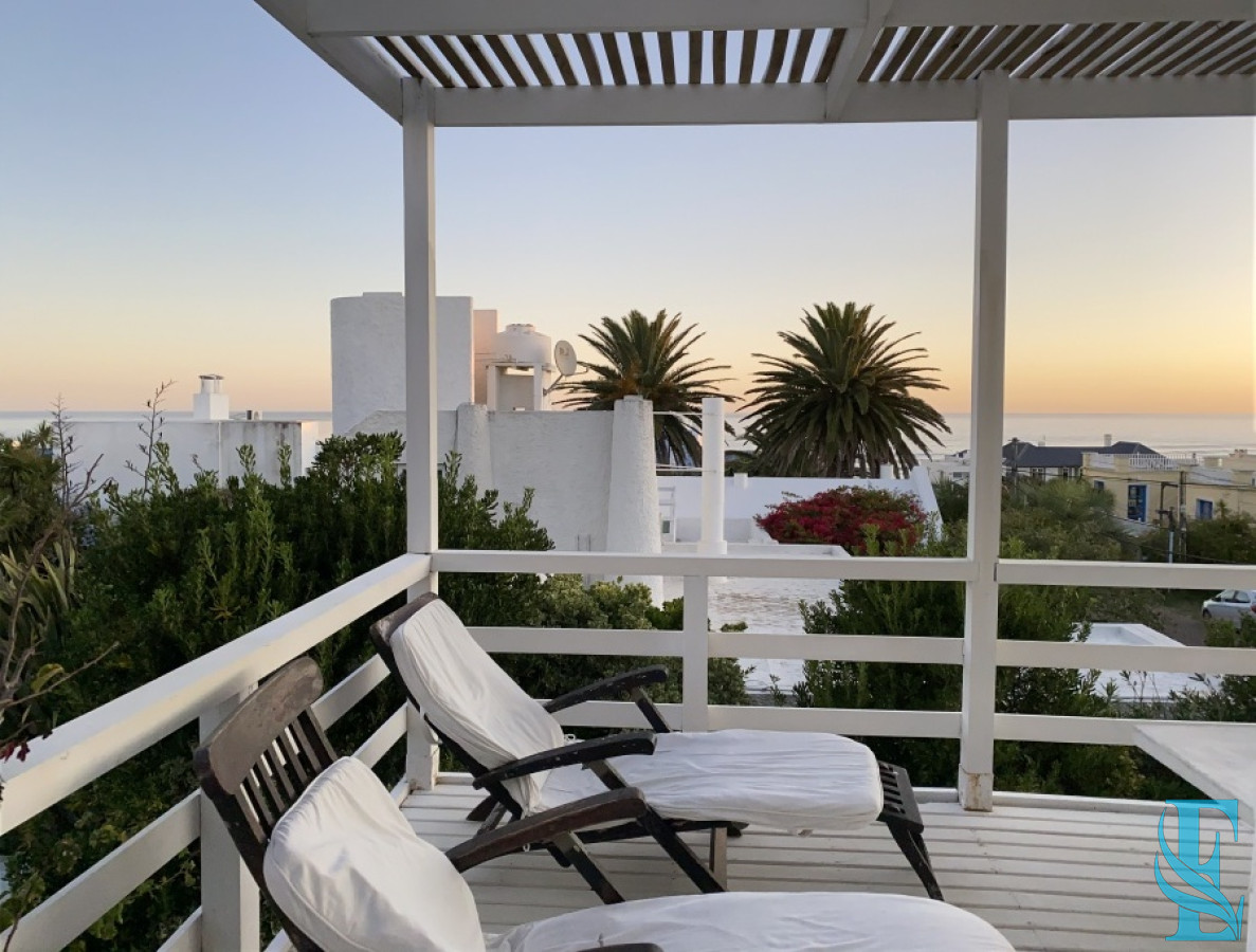 Casa ID.530 - Casa alquiler, 4 dormitorios, pileta, La Barra, Uruguay