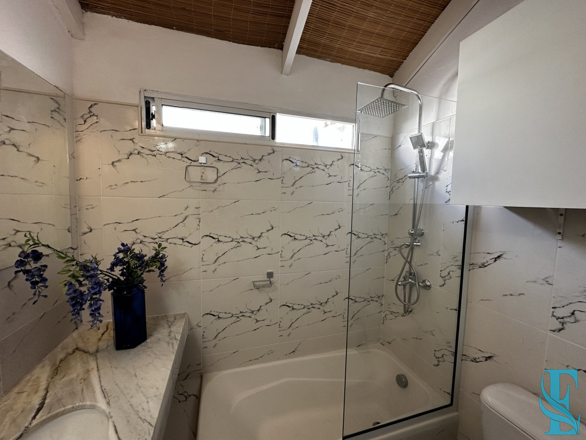 Casa ID.530 - Casa alquiler, 4 dormitorios, pileta, La Barra, Uruguay