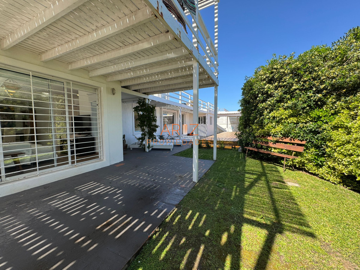Casa ID.2174 - Casa alquiler, 4 dormitorios, pileta, La Barra, Uruguay