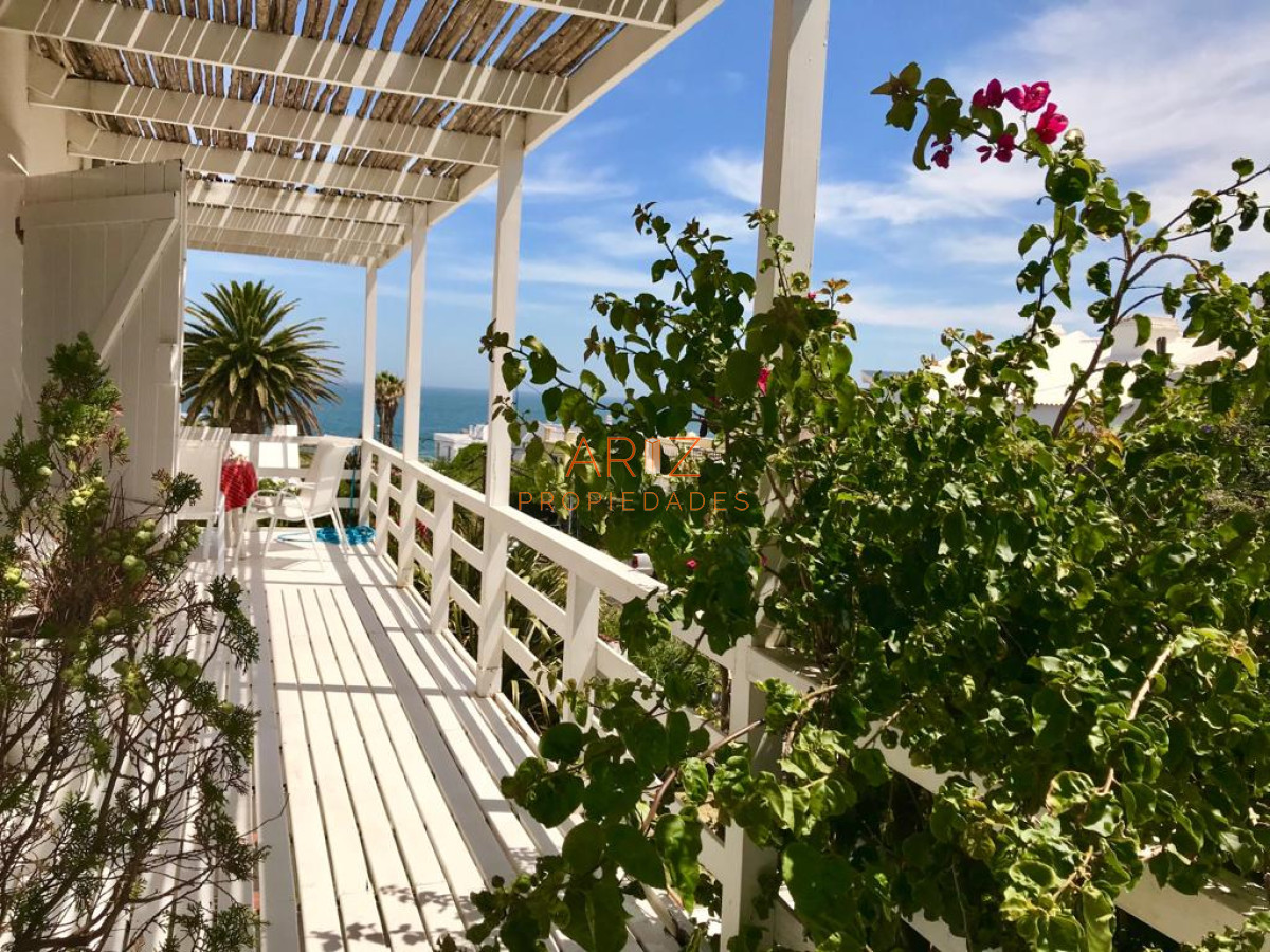 Casa ID.2174 - Casa alquiler, 4 dormitorios, pileta, La Barra, Uruguay