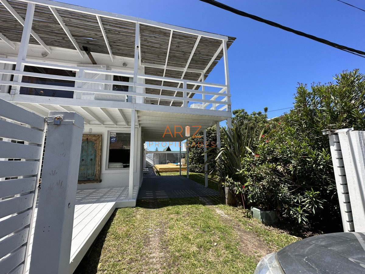 Casa ID.2174 - Casa alquiler, 4 dormitorios, pileta, La Barra, Uruguay