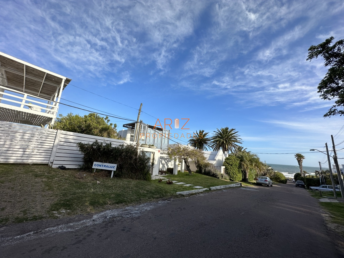 Casa ID.2174 - Casa alquiler, 4 dormitorios, pileta, La Barra, Uruguay