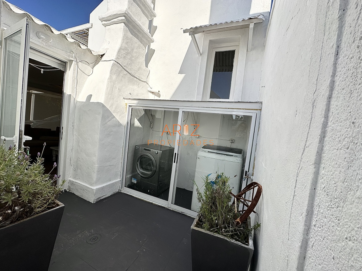 Casa ID.2174 - Casa alquiler, 4 dormitorios, pileta, La Barra, Uruguay