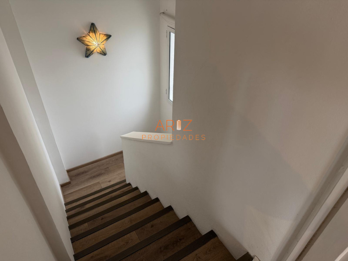Casa ID.2174 - Casa alquiler, 4 dormitorios, pileta, La Barra, Uruguay
