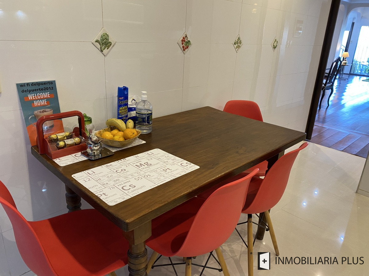 Apartamento ID.298 - Alquiler de CASA 365m2 frente al Puerto del Buceo, Barbacoa, 3 cuartos, 2 suites, servicio, jardín, vista veleros. C869