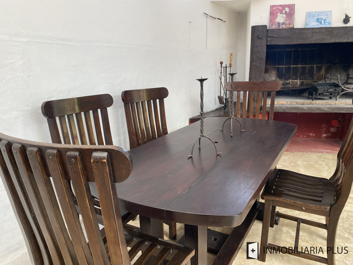 Apartamento ID.298 - Alquiler de CASA 365m2 frente al Puerto del Buceo, Barbacoa, 3 cuartos, 2 suites, servicio, jardín, vista veleros. C869