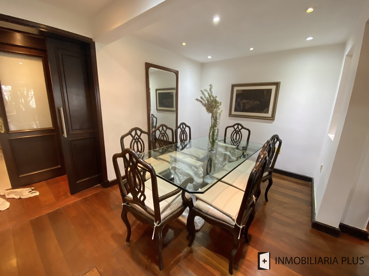 Apartamento ID.298 - Alquiler de CASA 365m2 frente al Puerto del Buceo, Barbacoa, 3 cuartos, 2 suites, servicio, jardín, vista veleros. C869
