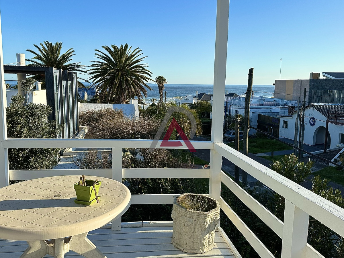 Casa ID.146 - Casa alquiler, 4 dormitorios, pileta, La Barra, Uruguay