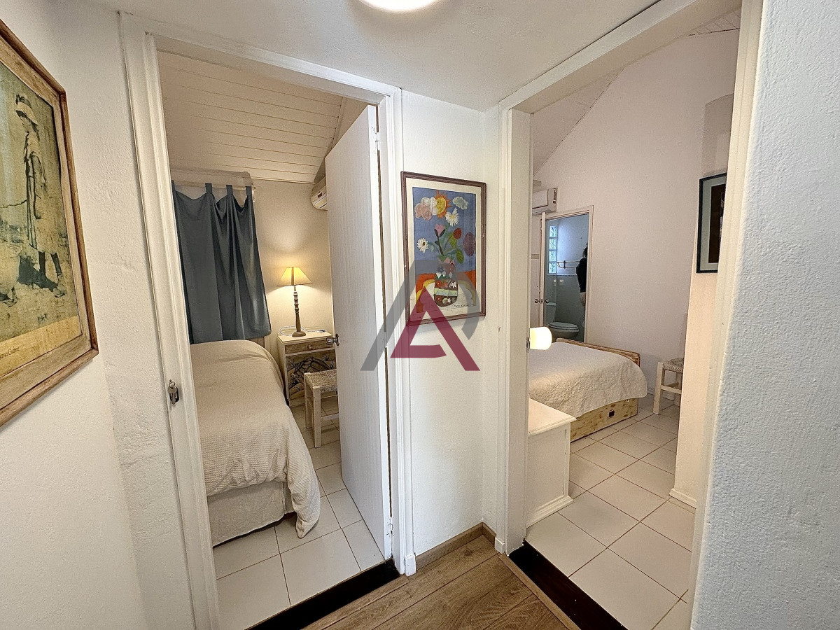 Casa ID.146 - Casa alquiler, 4 dormitorios, pileta, La Barra, Uruguay