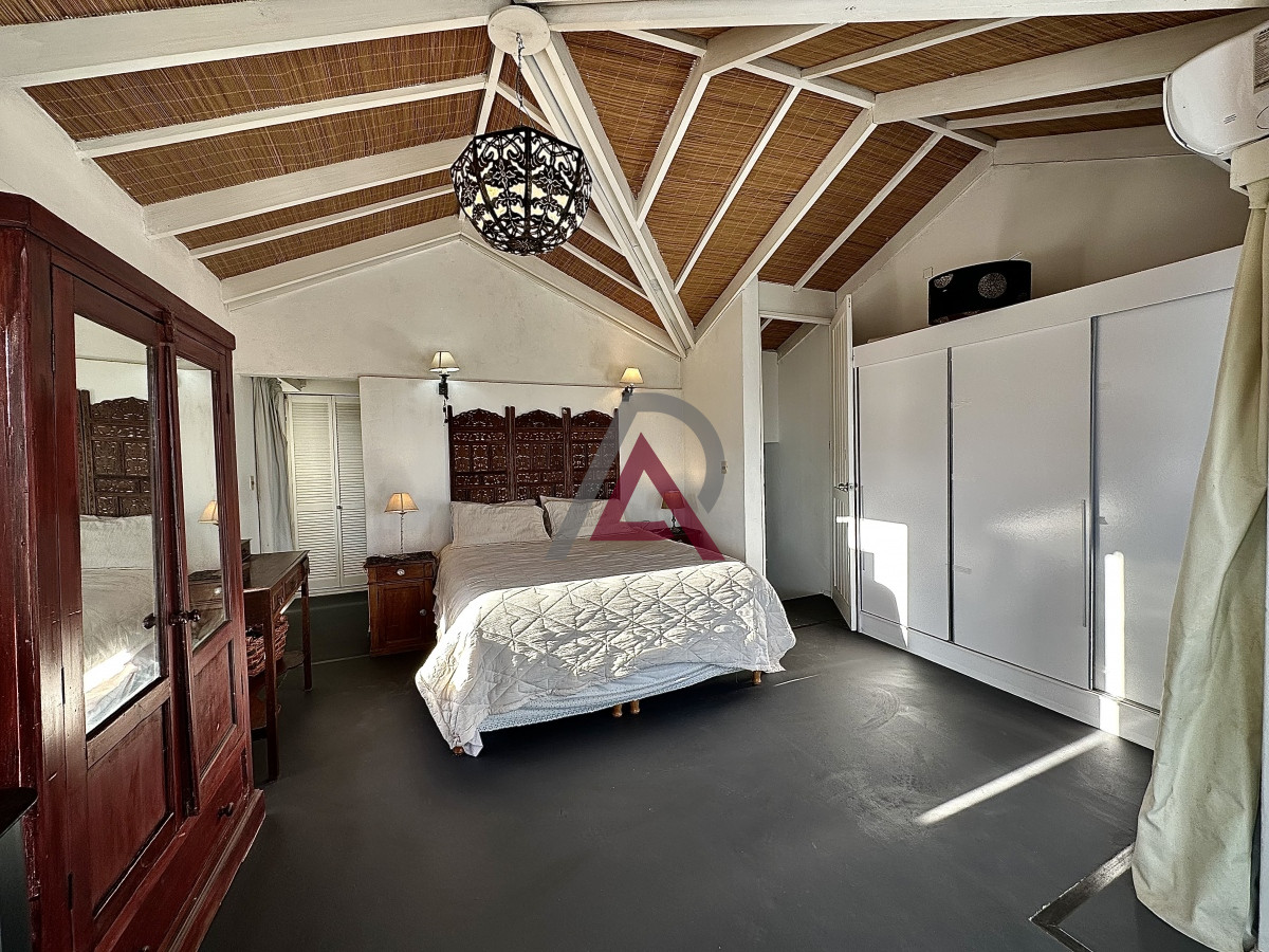 Casa ID.146 - Casa alquiler, 4 dormitorios, pileta, La Barra, Uruguay