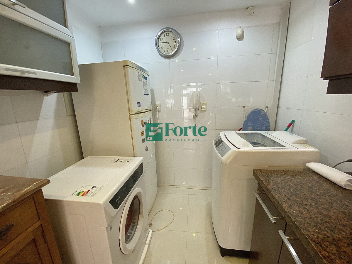 Apartamento ID.15 - Puerto del Buceo, 3 cuartos, 2 suites, servicio, jardin, vista veleros.