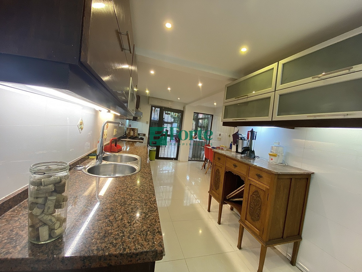 Apartamento ID.15 - Puerto del Buceo, 3 cuartos, 2 suites, servicio, jardin, vista veleros.