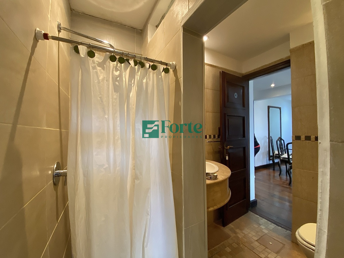 Apartamento ID.15 - Puerto del Buceo, 3 cuartos, 2 suites, servicio, jardin, vista veleros.