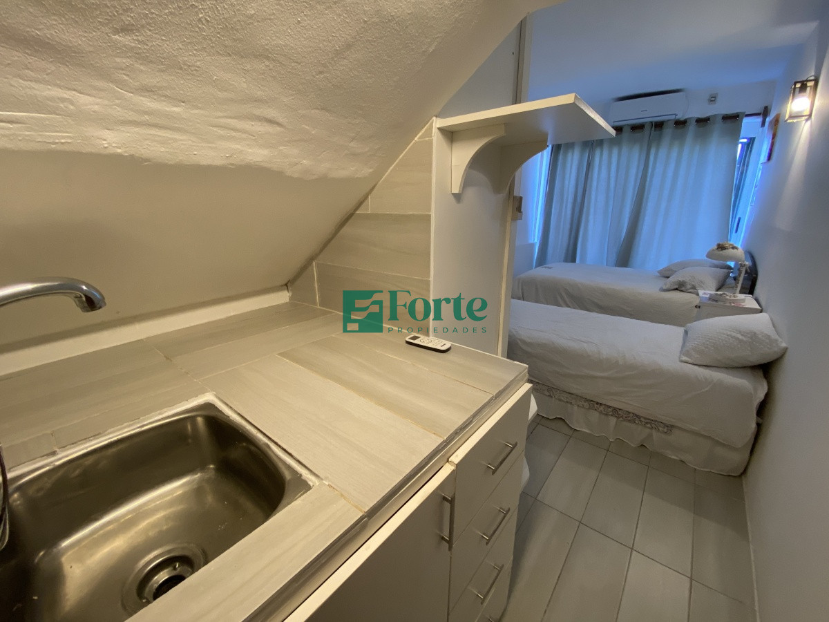 Apartamento ID.15 - Puerto del Buceo, 3 cuartos, 2 suites, servicio, jardin, vista veleros.