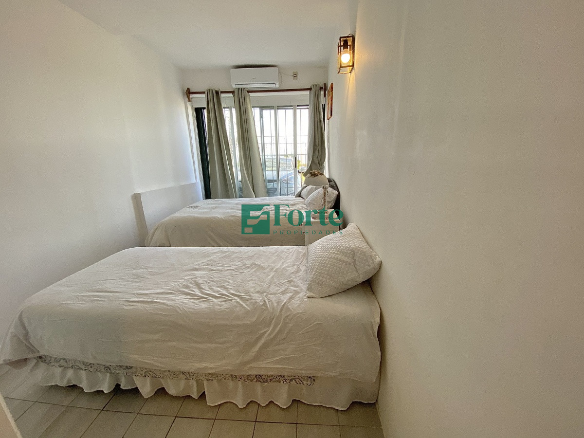 Apartamento ID.15 - Puerto del Buceo, 3 cuartos, 2 suites, servicio, jardin, vista veleros.