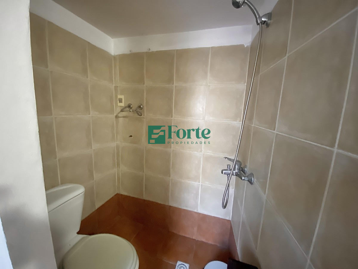 Apartamento ID.15 - Puerto del Buceo, 3 cuartos, 2 suites, servicio, jardin, vista veleros.