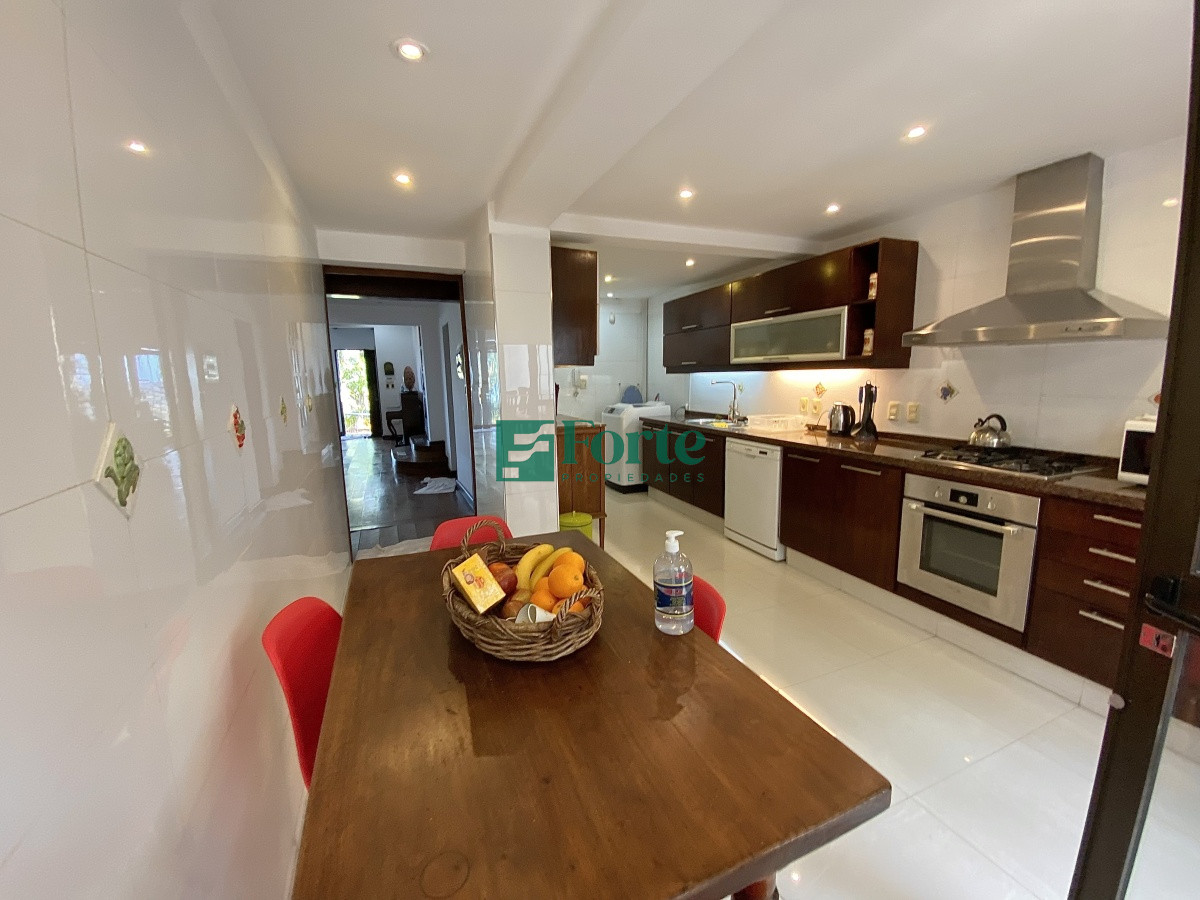 Apartamento ID.15 - Puerto del Buceo, 3 cuartos, 2 suites, servicio, jardin, vista veleros.