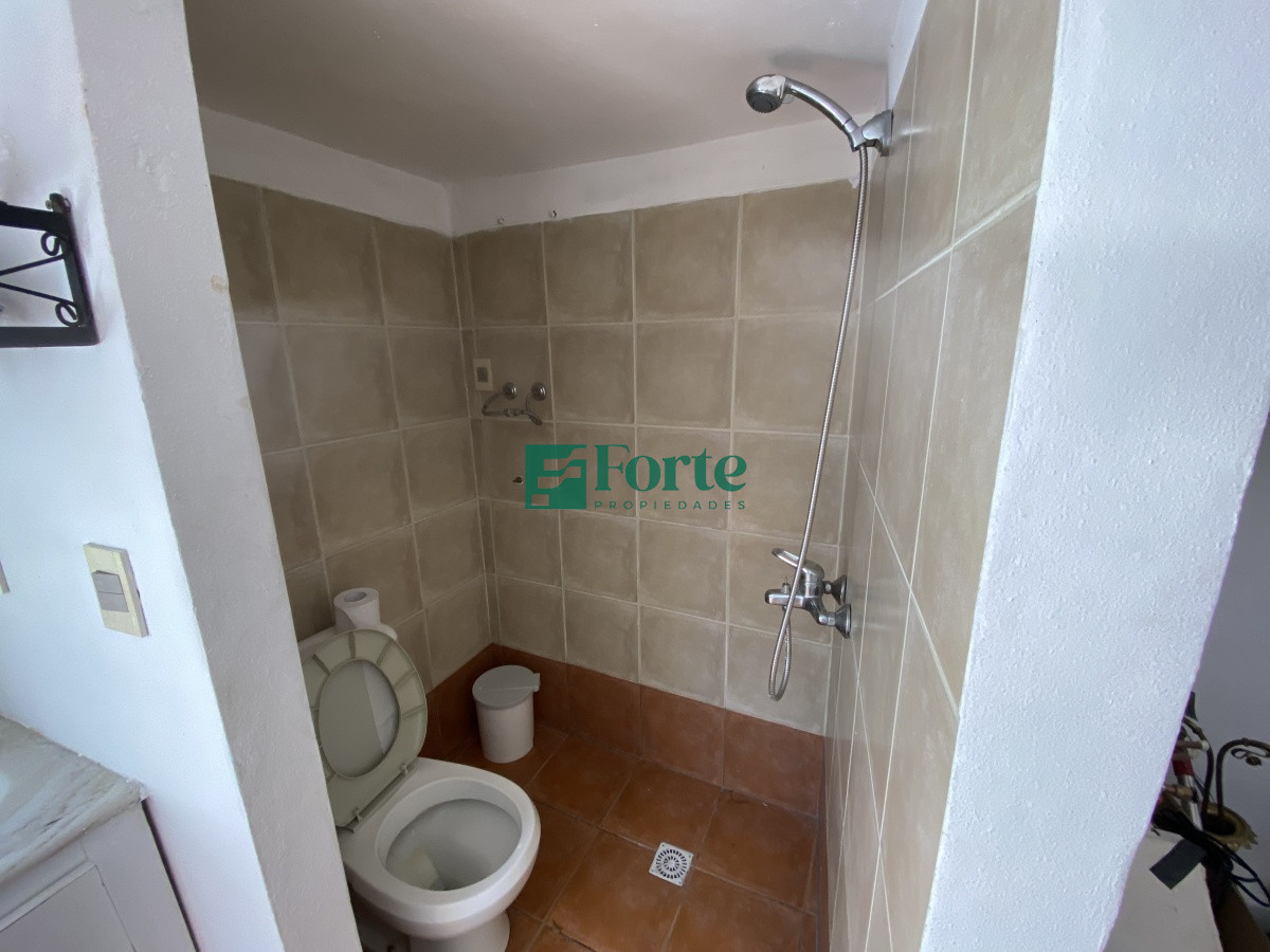 Apartamento ID.15 - Puerto del Buceo, 3 cuartos, 2 suites, servicio, jardin, vista veleros.