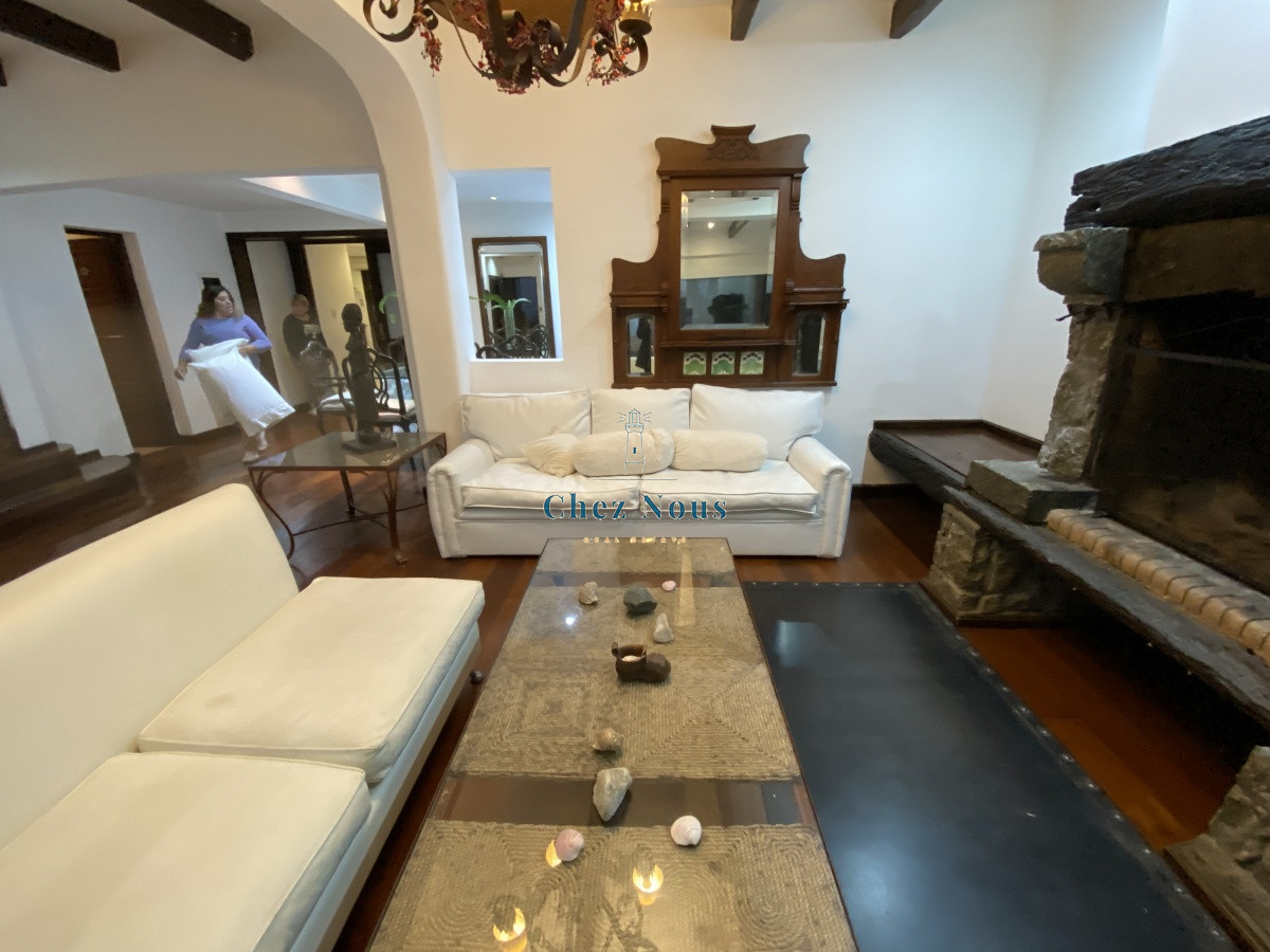 Apartamento ID.753 - Puerto del Buceo, 3 cuartos, 2 suites, servicio, jardin, vista veleros.