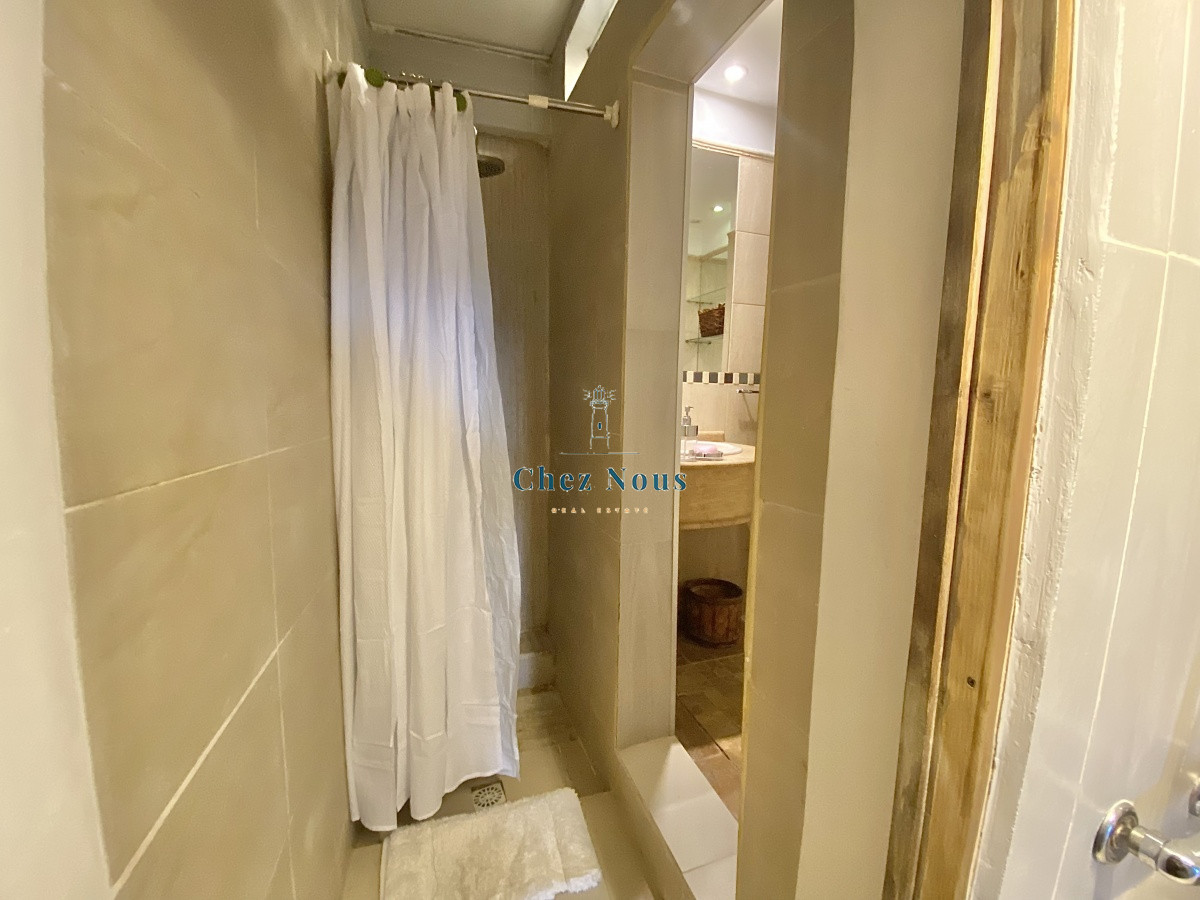 Apartamento ID.753 - Puerto del Buceo, 3 cuartos, 2 suites, servicio, jardin, vista veleros.