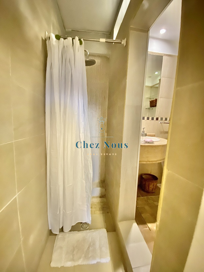 Apartamento ID.753 - Puerto del Buceo, 3 cuartos, 2 suites, servicio, jardin, vista veleros.