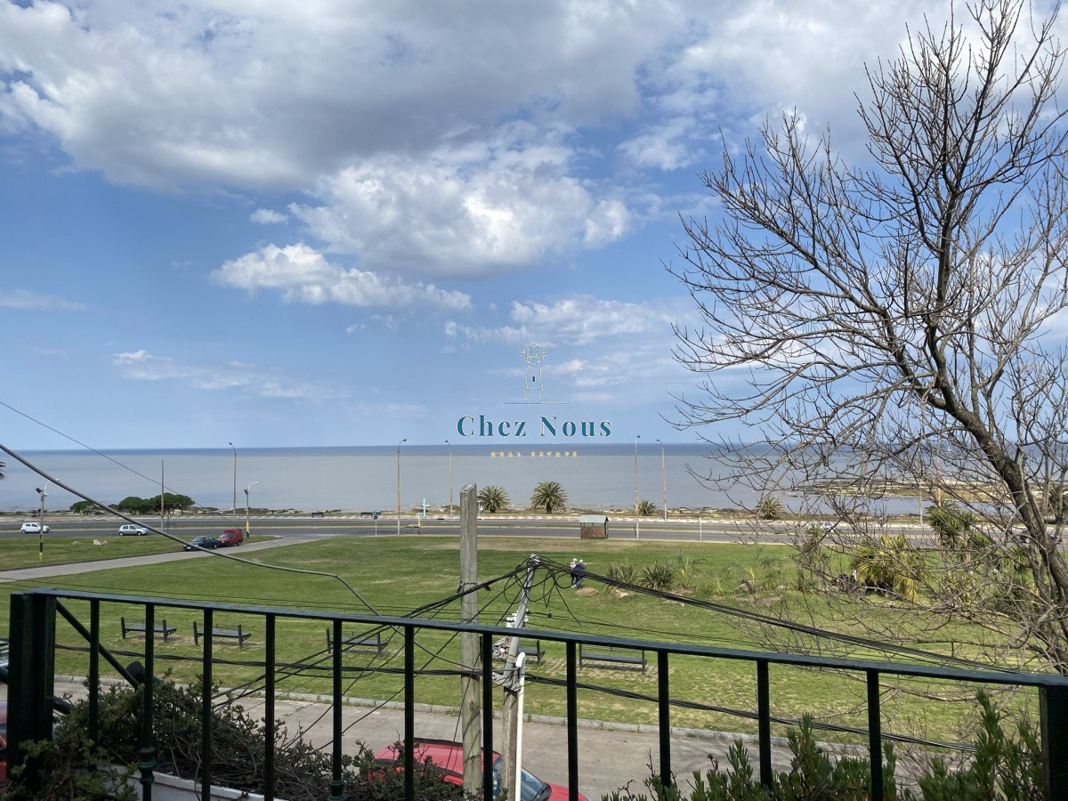 Apartamento ID.753 - Puerto del Buceo, 3 cuartos, 2 suites, servicio, jardin, vista veleros.