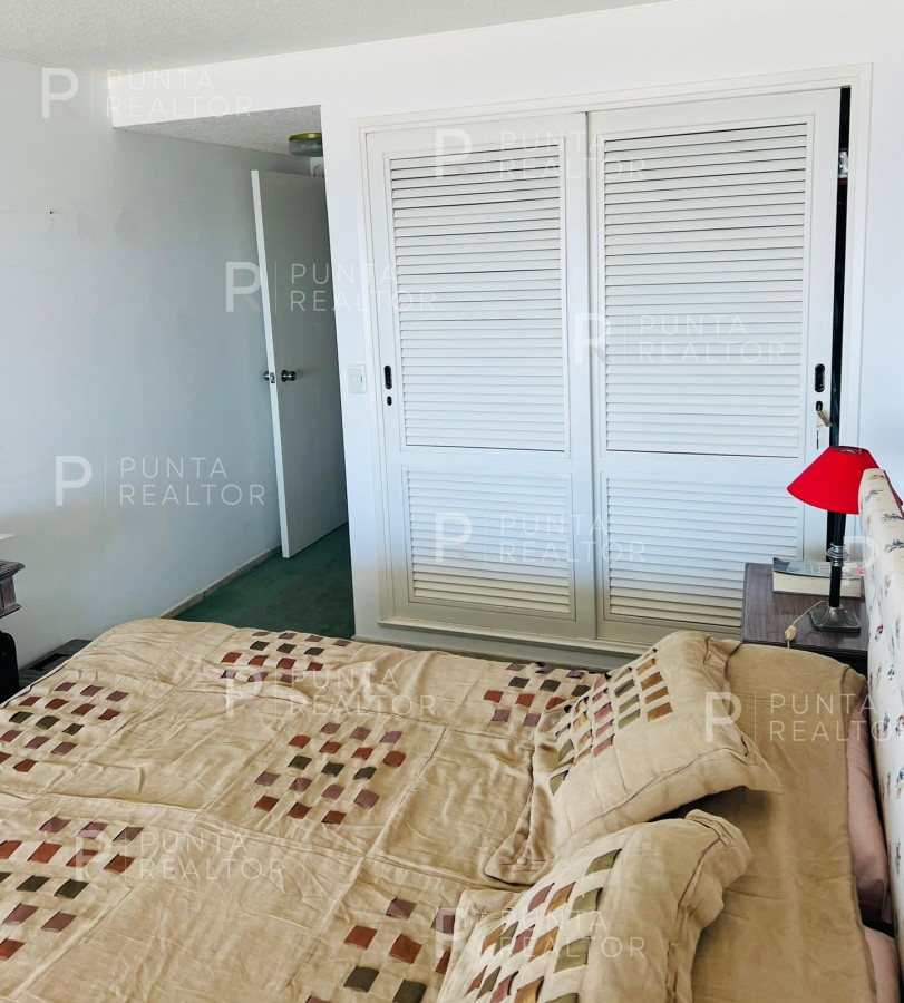 Apartamento ID.1873 - Apartamento 3 dormitorios en alquiler con espectacular vista al mar, Playa Mansa, Punta del Este, Uruguay