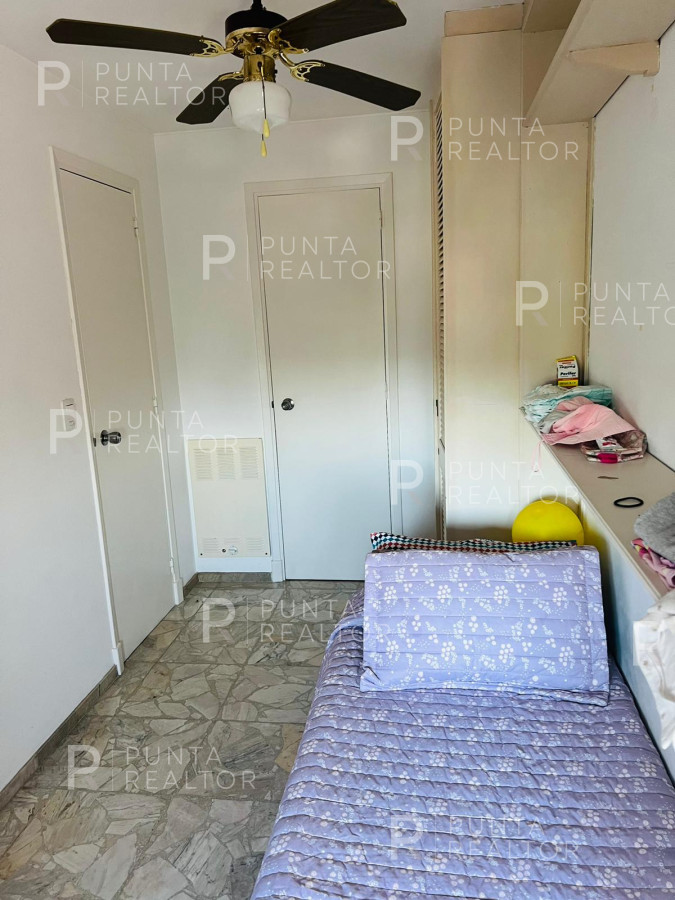 Apartamento ID.1873 - Apartamento 3 dormitorios en alquiler con espectacular vista al mar, Playa Mansa, Punta del Este, Uruguay