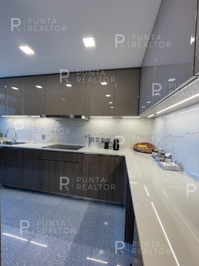 Apartamento ID.1879 - Apartamento en Fendi en alquiler Playa Mansa, Punta del Este, Uruguay