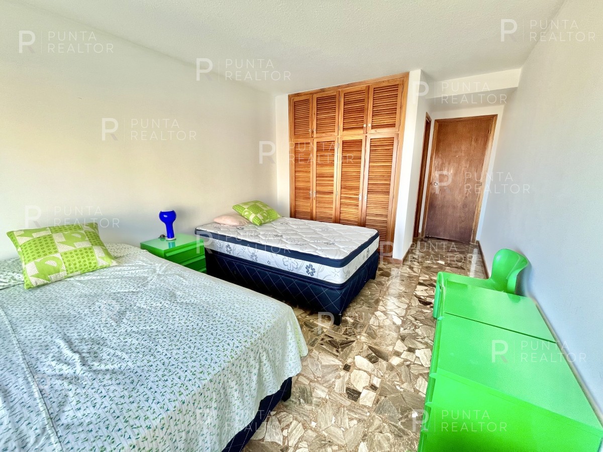 Apartamento ID.1891 - Departamento de 3 dormitorios en venta, Playa Mansa, Punta del Este, Uruguay