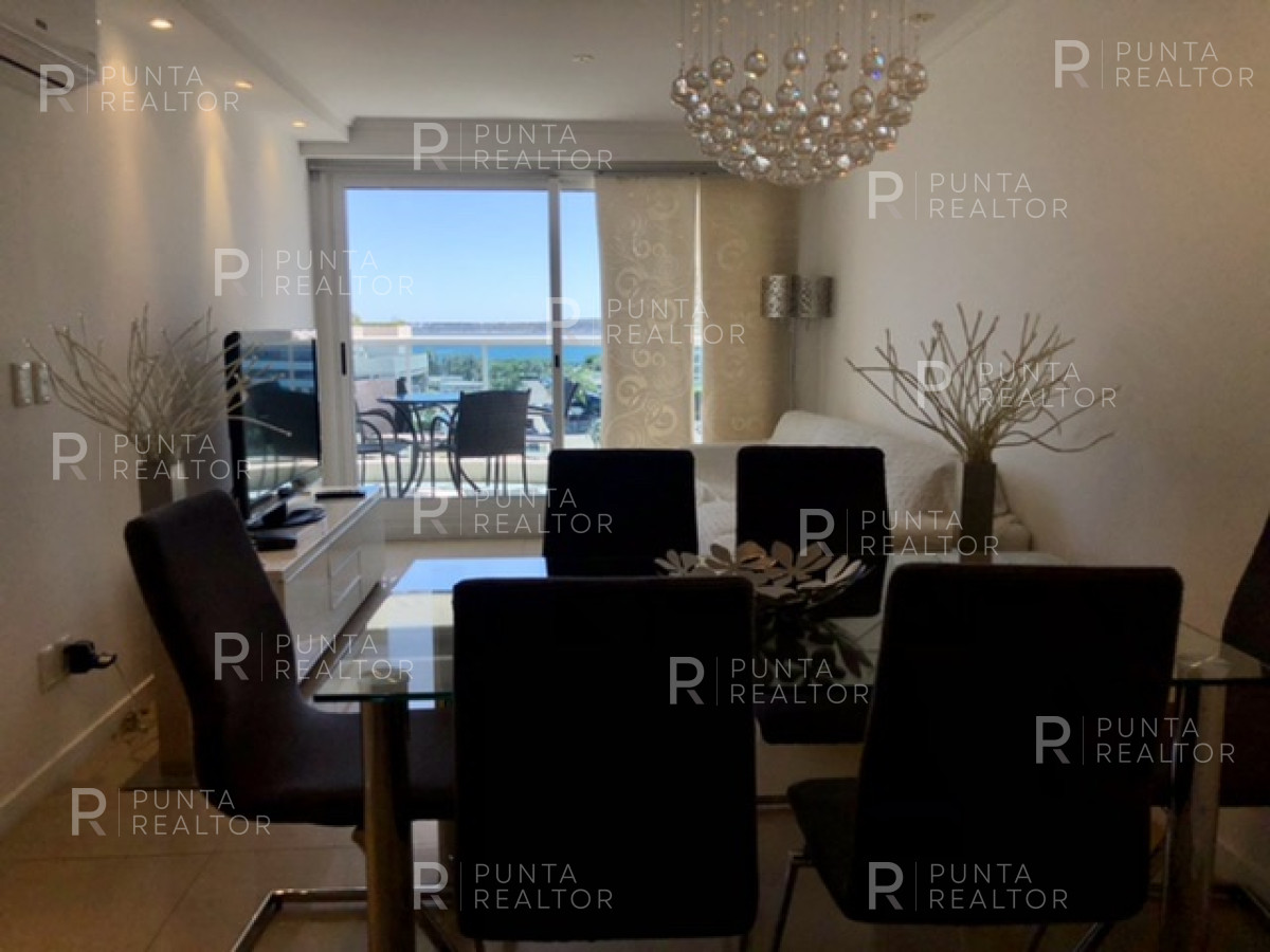 Apartamento ID.883 - Apartamento en alquiler de tres dormitorios, playa mansa, Punta del Este, Uruguay