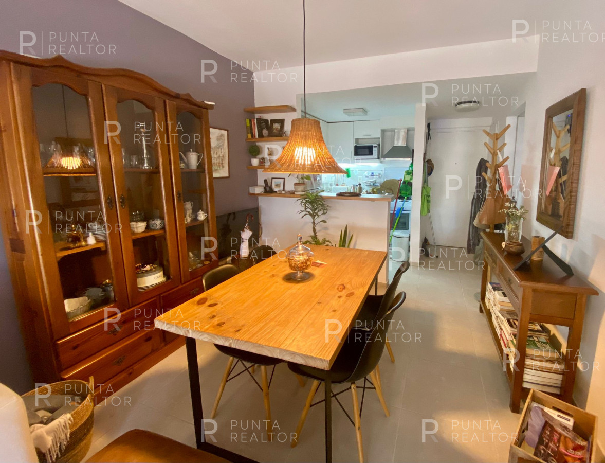 Apartamento ID.2015 - Departamento de 1 dormitorio y medio en venta, Punta del Este, Uruguay