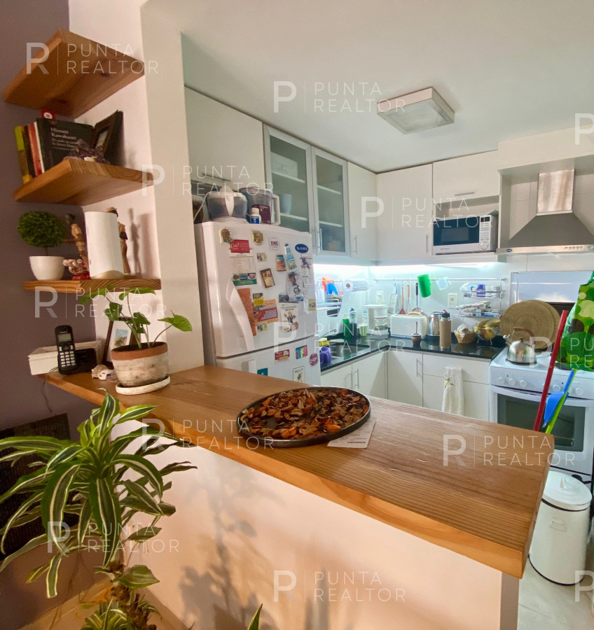 Apartamento ID.2015 - Departamento de 1 dormitorio y medio en venta, Punta del Este, Uruguay