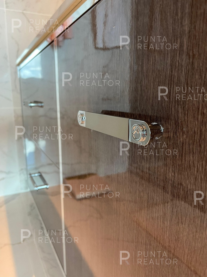 Apartamento ID.1879 - Apartamento en Fendi en alquiler Playa Mansa, Punta del Este, Uruguay