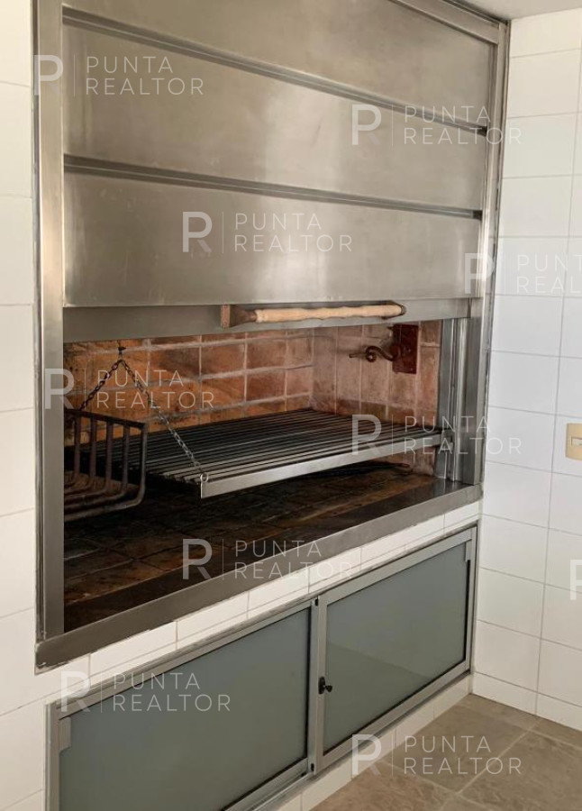 Apartamento ID.935 - Excelente penthouse en venta en Playa Mansa, Punta del Este, Uruguay