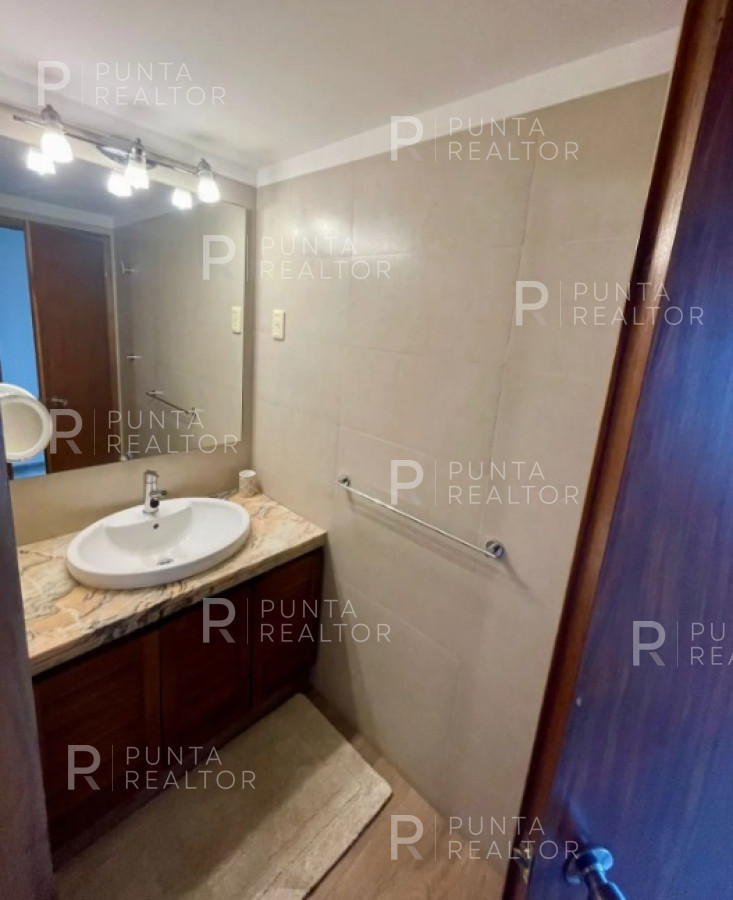 Apartamento ID.2029 - Departamento en venta de 3 dormitorios, Punta del Este , Uruguay