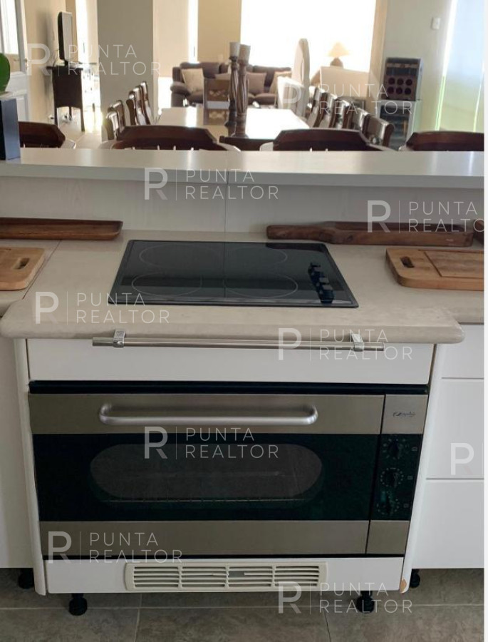 Apartamento ID.935 - Excelente penthouse en venta en Playa Mansa, Punta del Este, Uruguay