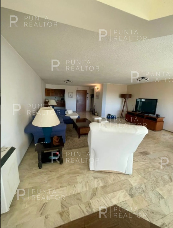 Apartamento ID.2029 - Departamento en venta de 3 dormitorios, Punta del Este , Uruguay