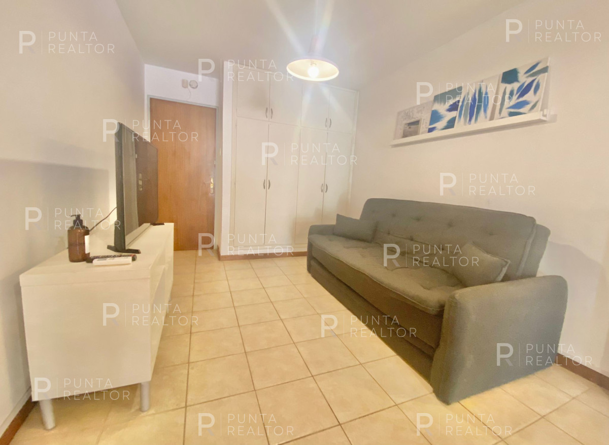Apartamento ID.2012 - Apartamento en venta de 1 dormitorio en la Peninsula de Punta del Este, Uruguay