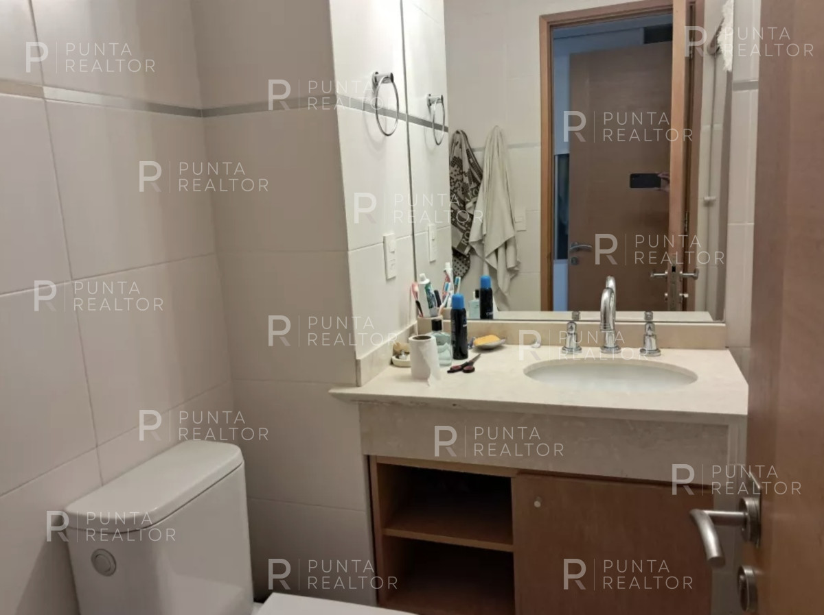 Apartamento ID.2224 - Departamento alquiler 4 dormitorios, Playa Mansa, Punta del Este, Uruguay