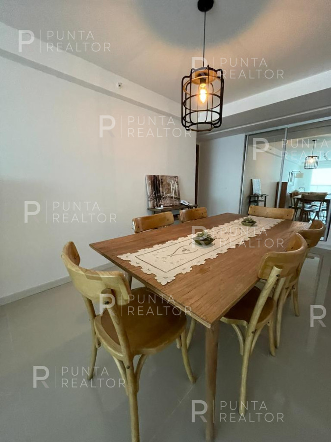 Apartamento ID.1455 - Apartamento con vista al mar y parrilla en alquiler en Playa Brava, Punta del Este, Uruguay