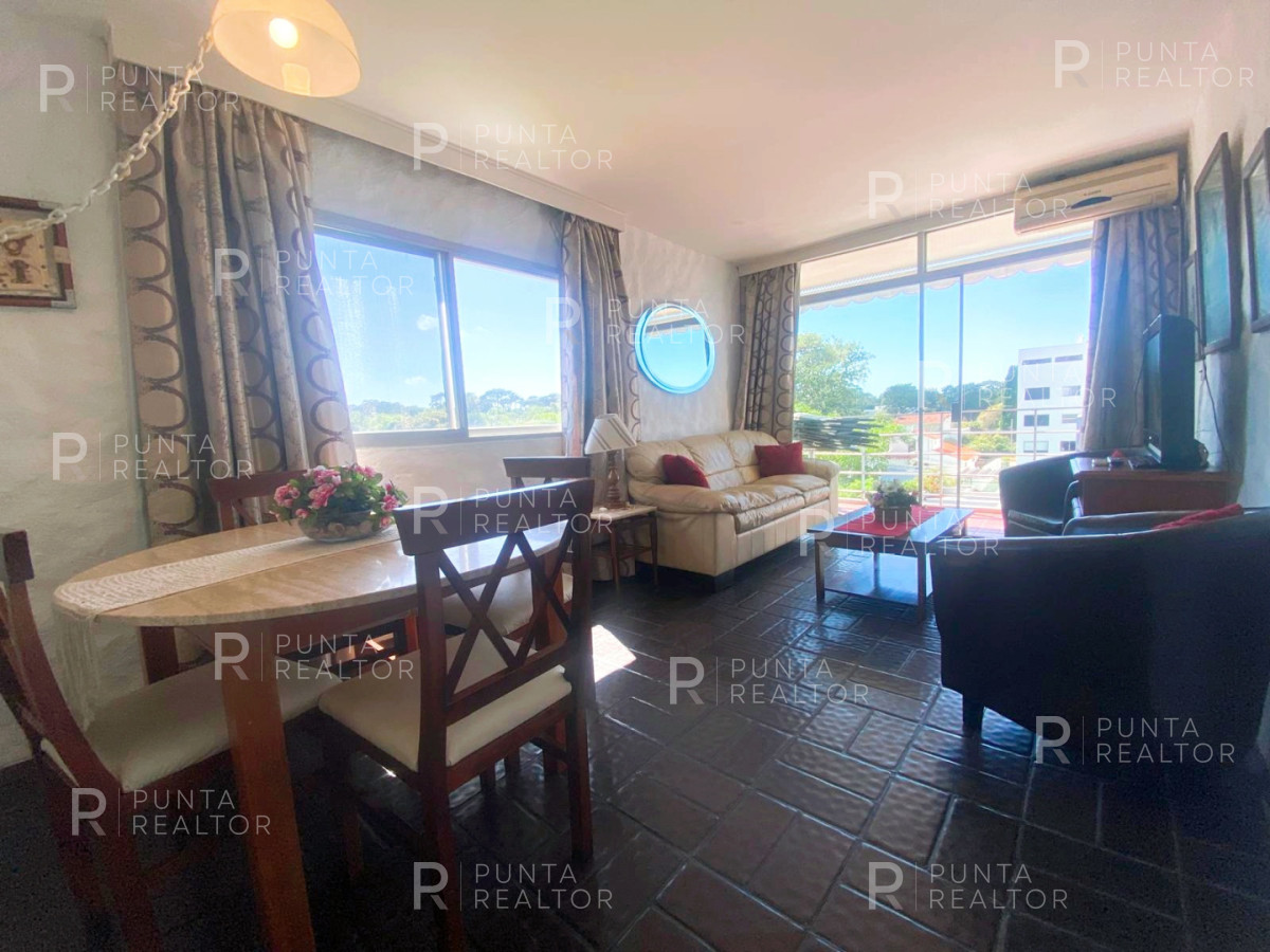 Apartamento ID.2523 - Venta Departamento 2 Dormitorios, Playa Mansa, Punta Del Este, Uruguay