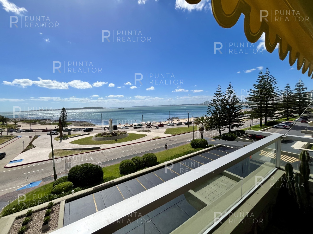 Apartamento ID.1891 - Departamento de 3 dormitorios en venta, Playa Mansa, Punta del Este, Uruguay